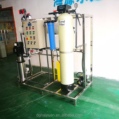 180KG εγκαταστάσεις 1300*600*1600MM αντίστροφης όσμωσης RO βολτ μεγέθους 460V