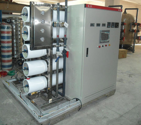 100TPH φίμπεργκλας υλικό 10kw εγκαταστάσεων αντίστροφης όσμωσης RO αφαλάτωσης