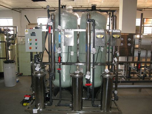 600KG εξιοντισμένο εργαστήριο υδάτινο σύστημα, εργοστάσιο επεξεργασίας νερού απομεταλλοποίησης FRP